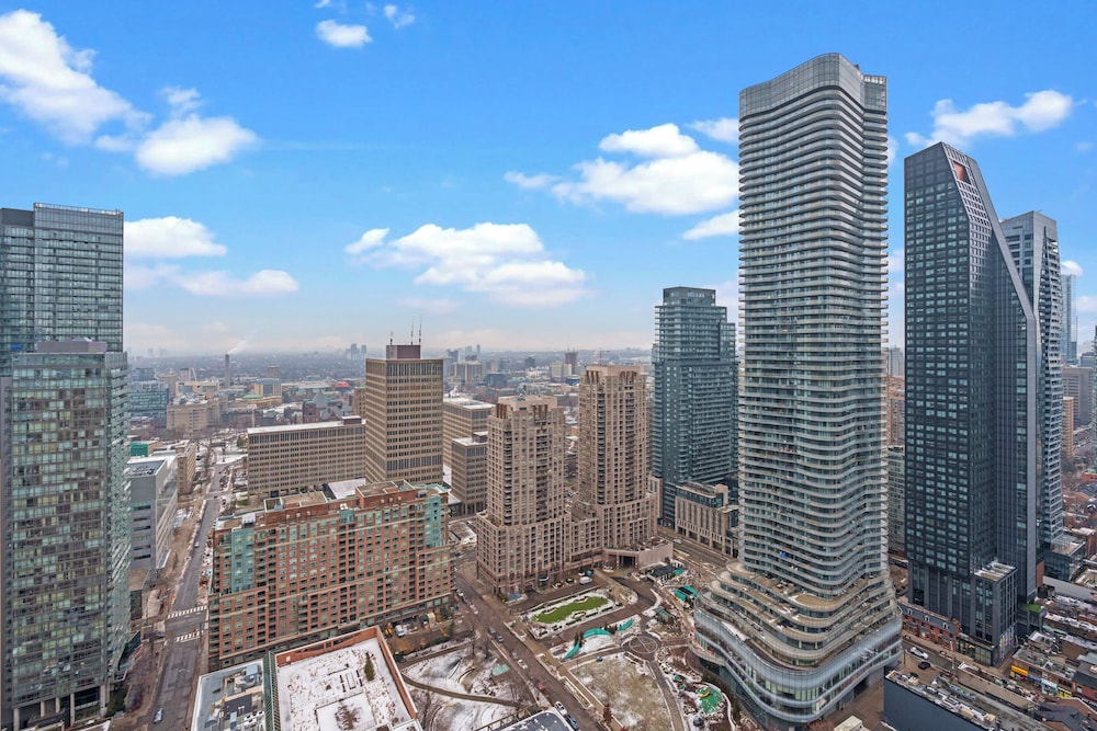 Teahouse Condos in Downtown Toronto 45/50