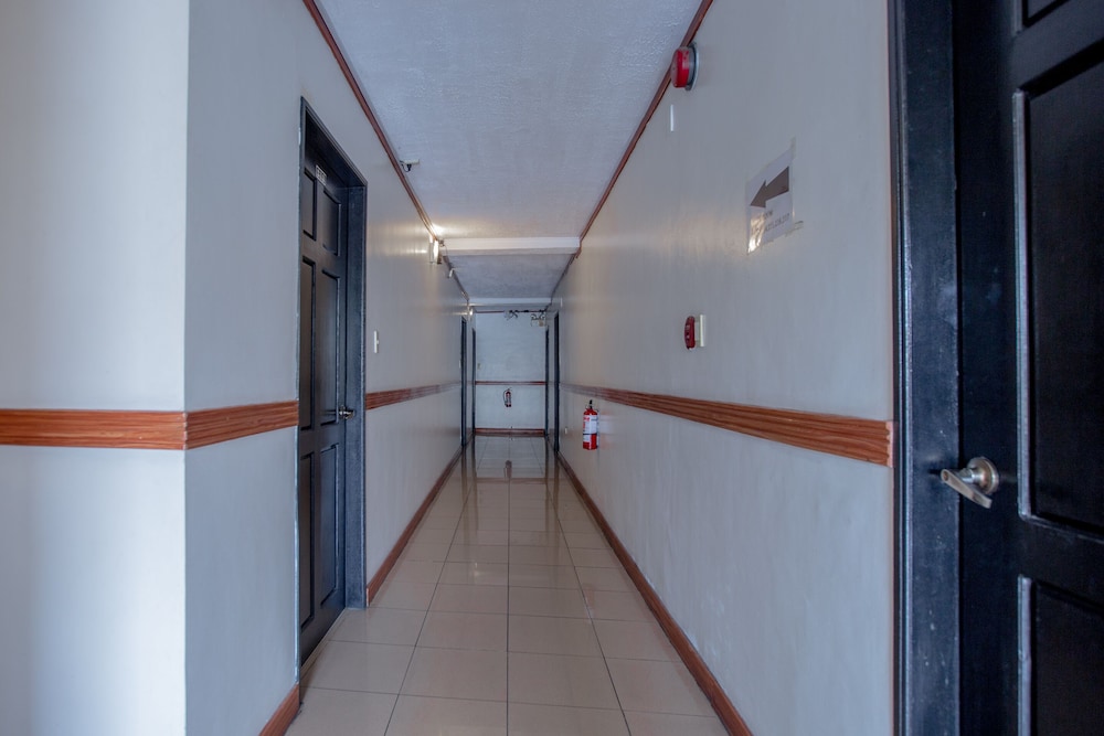 PJ Inn Hotel 32/43