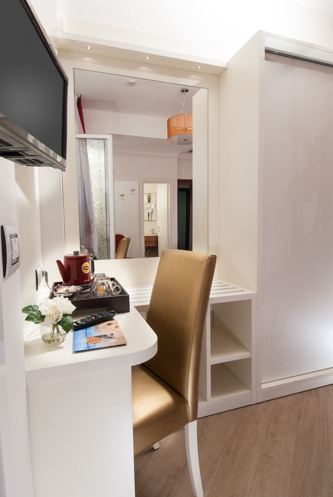 Hotel Ariane 52/61
