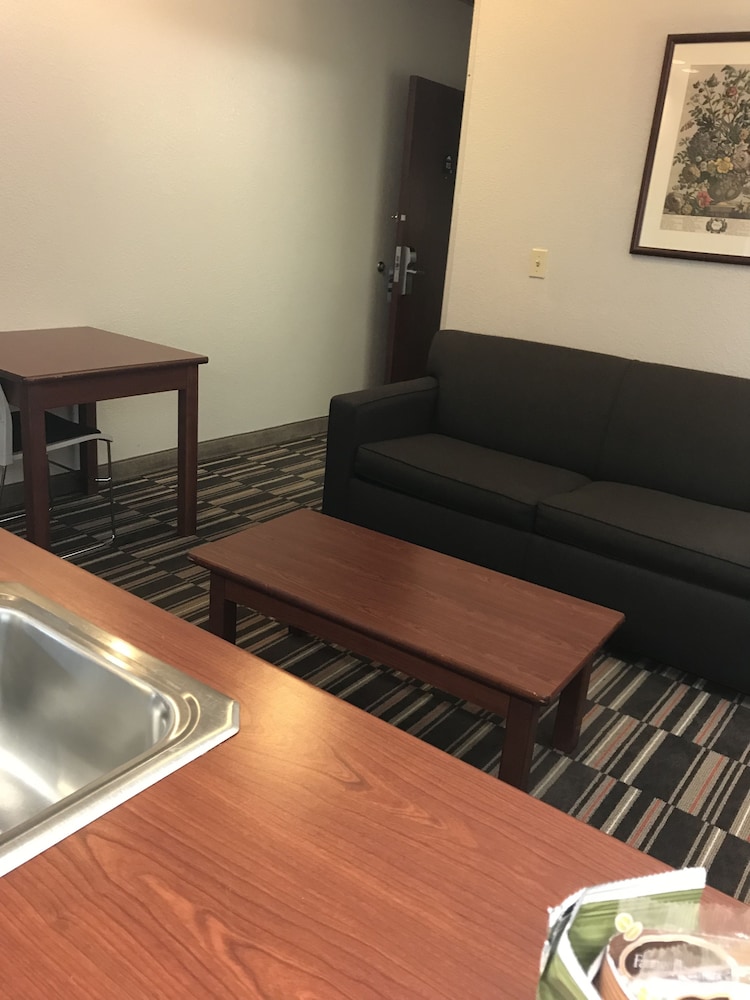 Microtel Inn & Suites by Wyndham Urbandale/Des Moines 26/47