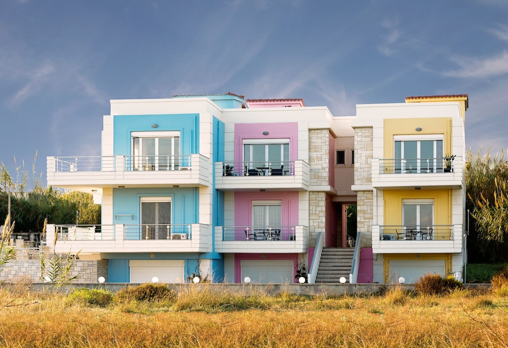 Kronos Villas 3/27