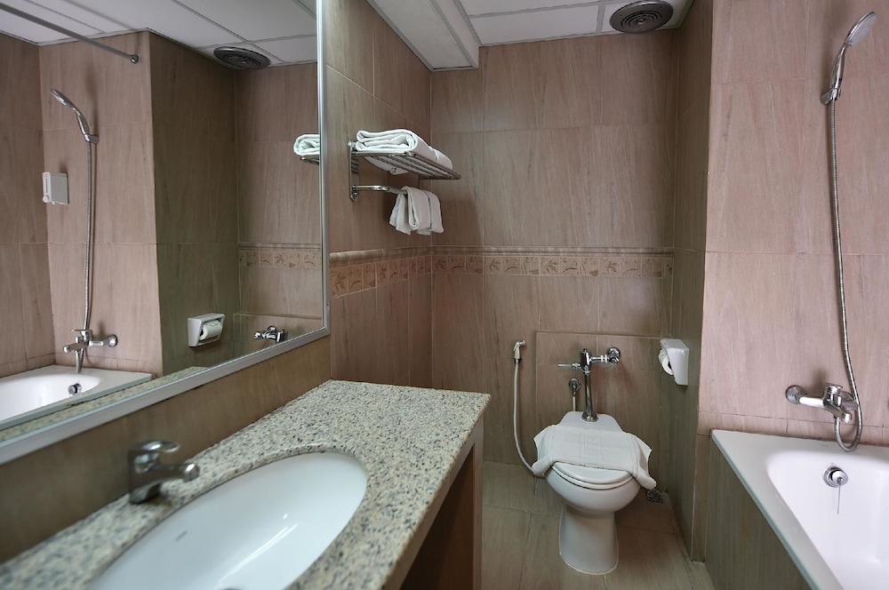 BANGKOK CITY SUITE 52/53