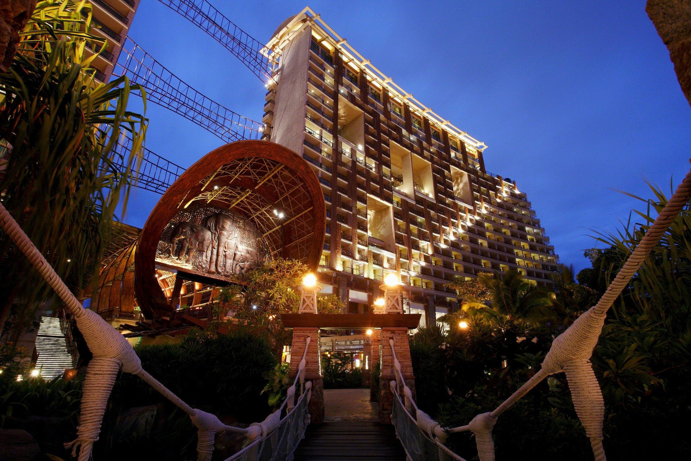 Centara Grand Mirage Beach Resort Pattaya 6/81