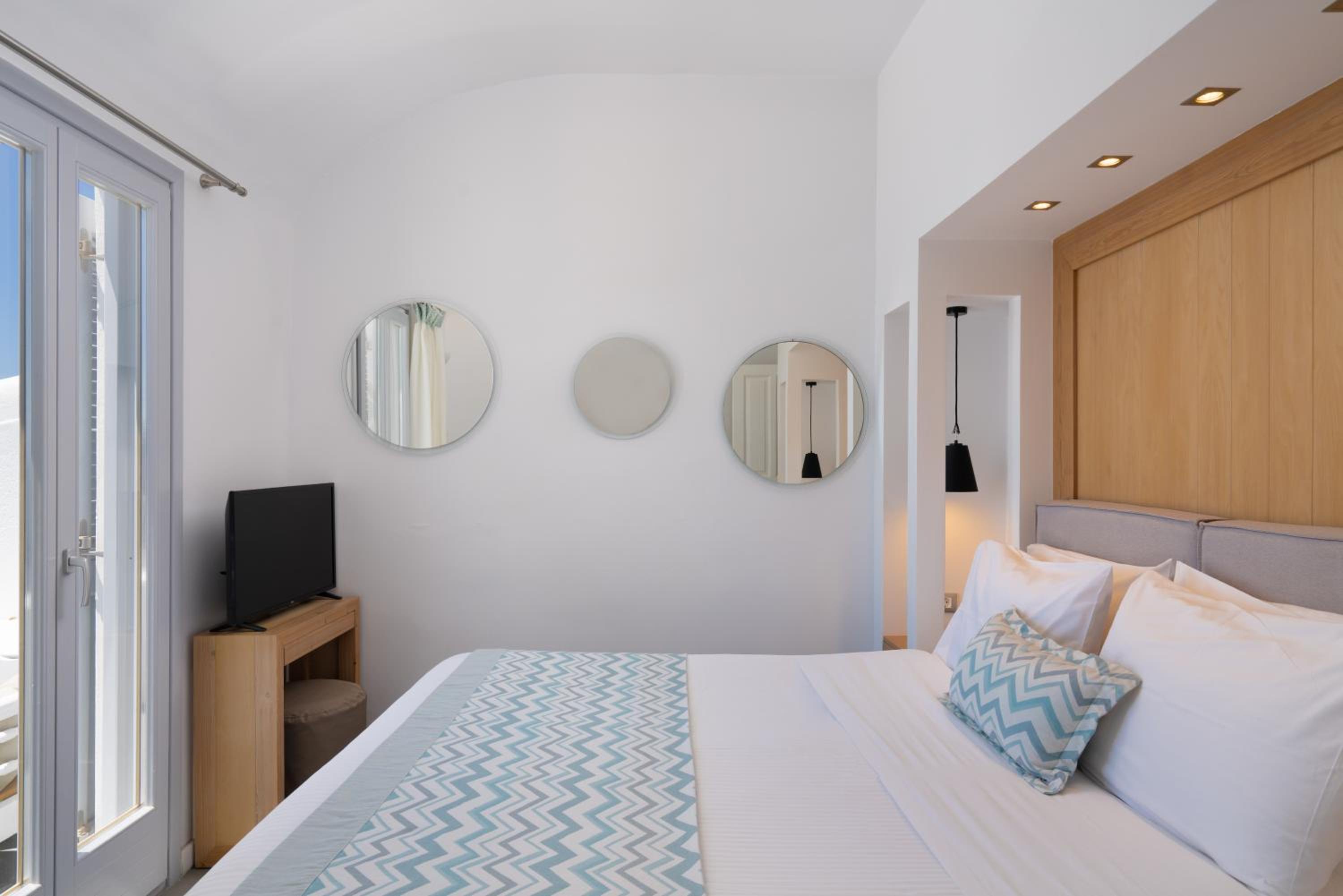 Grand, Suite, Caldera View