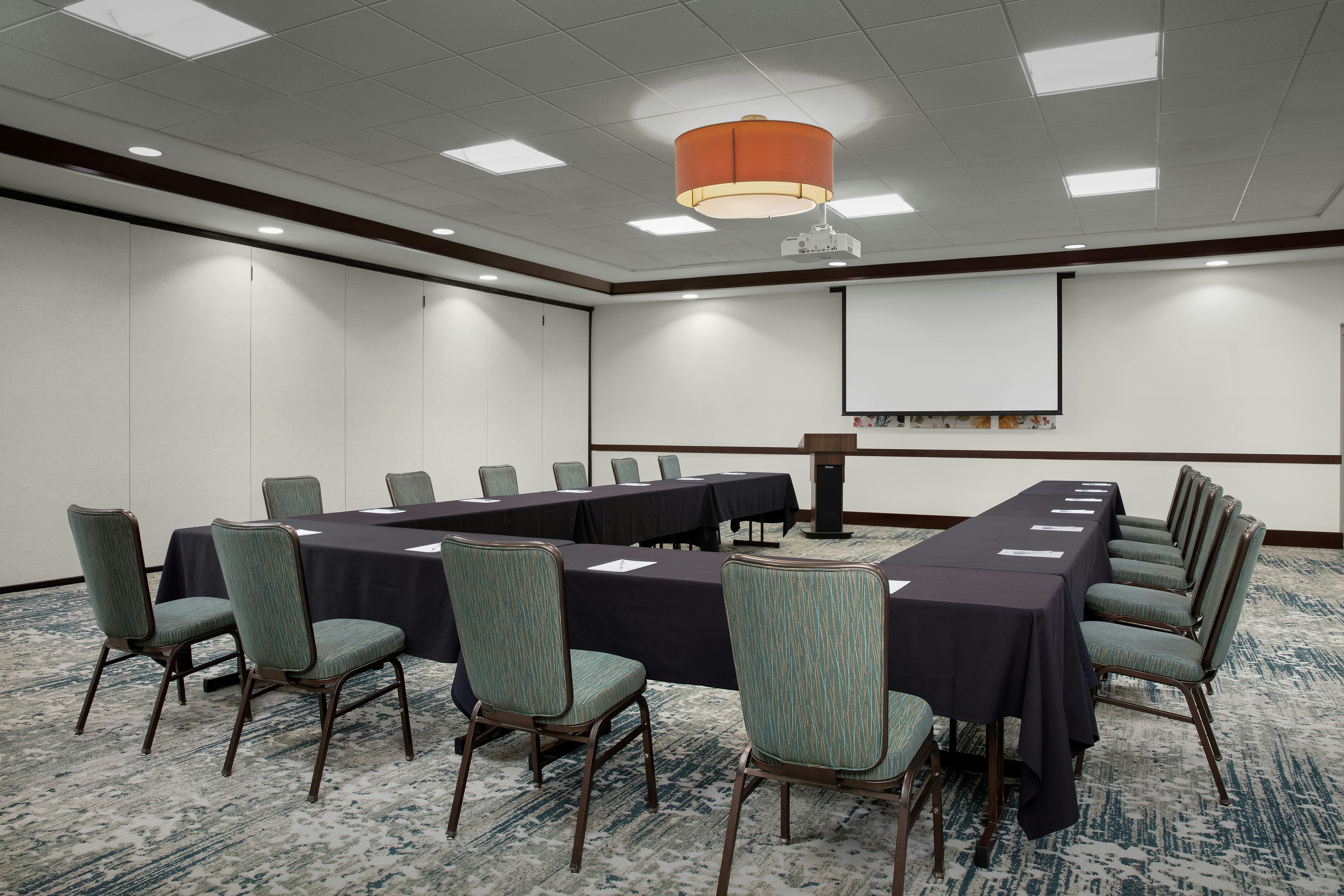 Hilton Garden Inn Fort Worth Medical Center 82/86