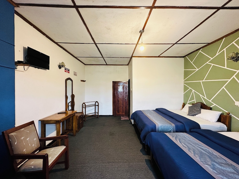 New Royal Mount Hotel 11/50