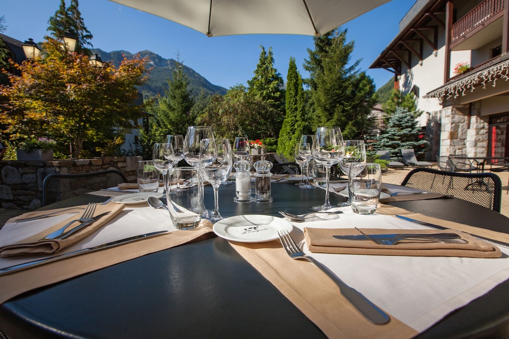 Mercure Saint-Lary 7/68