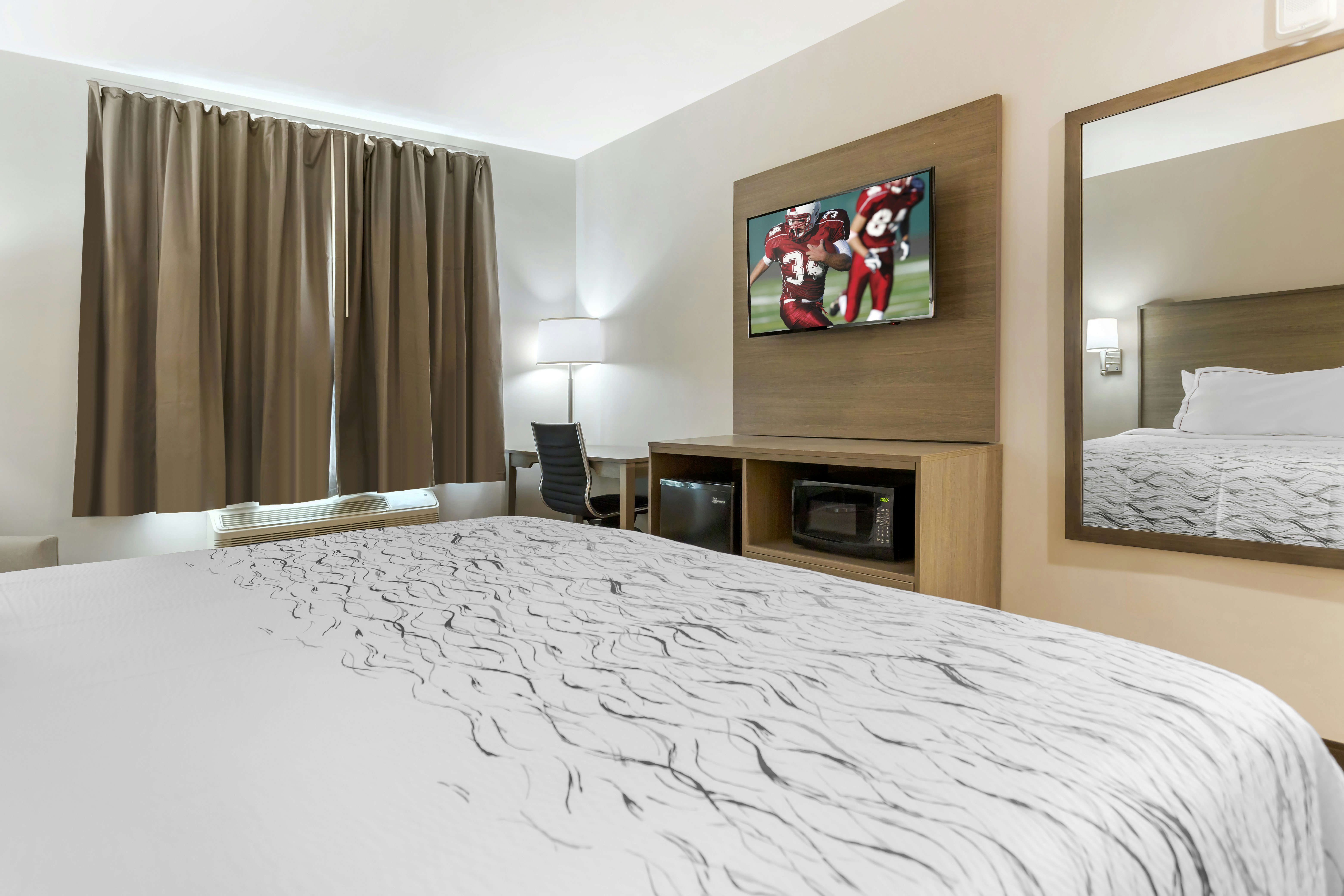 NON-SMOKING STANDARD 1 QUEEN BED