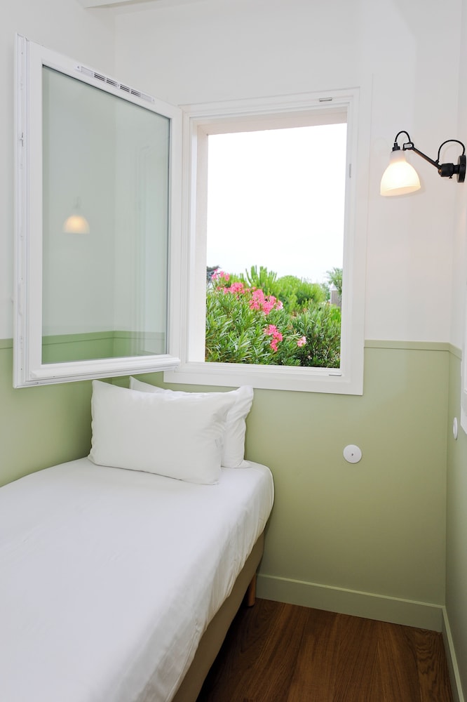 Hotel Les Grenettes 17/60