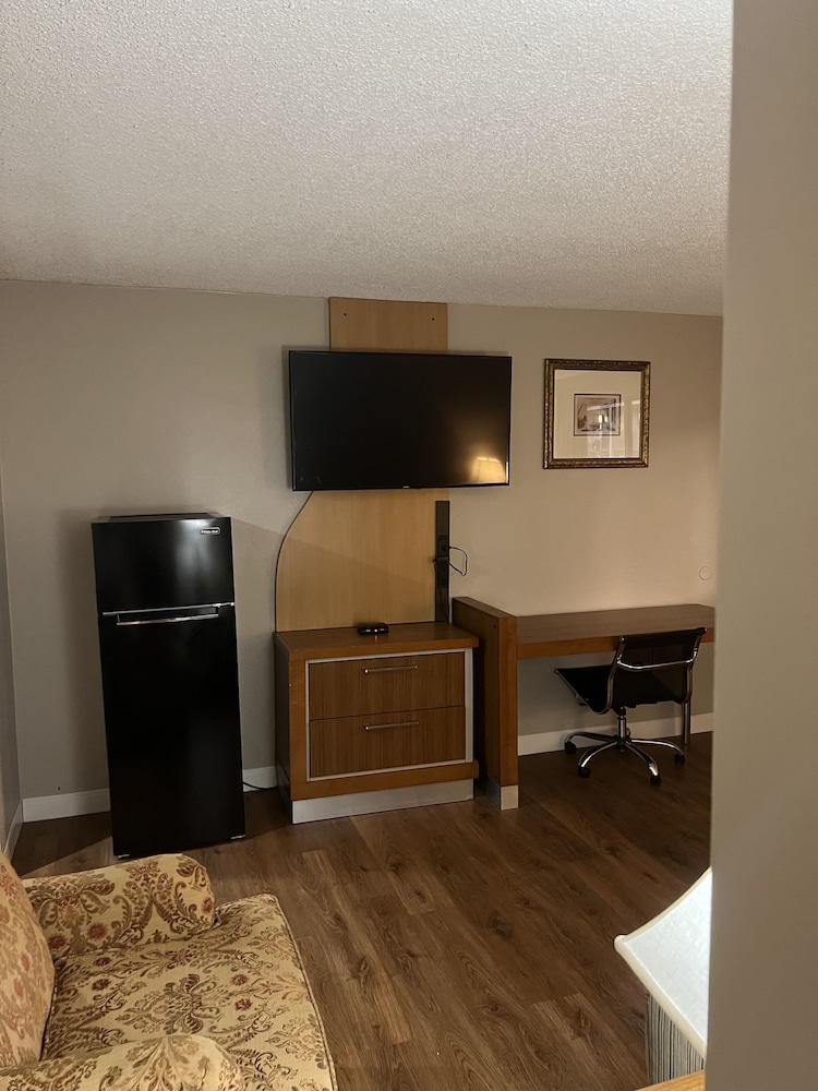 Baymont by Wyndham Odessa Highway 80 7/38