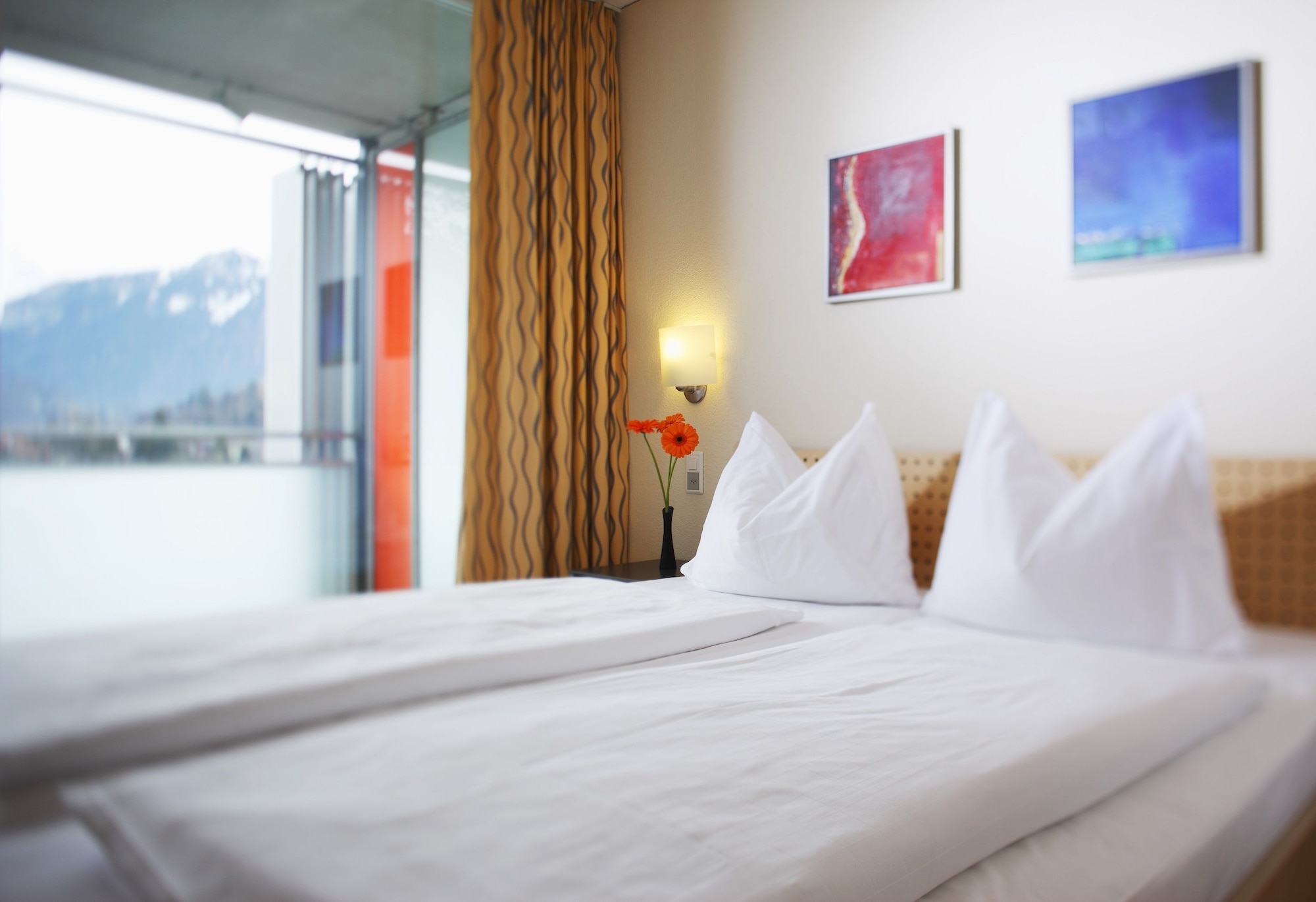 PREMIUM, STUDIO, TWIN BEDS, MOUNTAIN VIEW, BALCONY