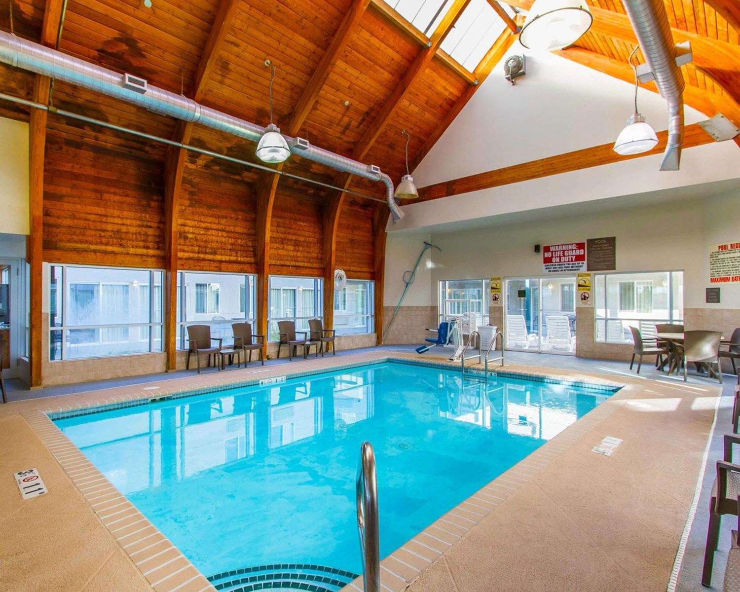 Omaha Zoo Hotel 6/16
