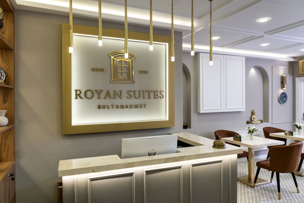 Royan Suites 7/50