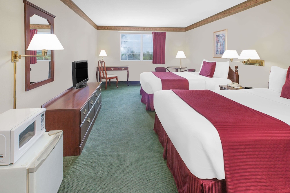 Days Inn by Wyndham Mountain Home 18/55