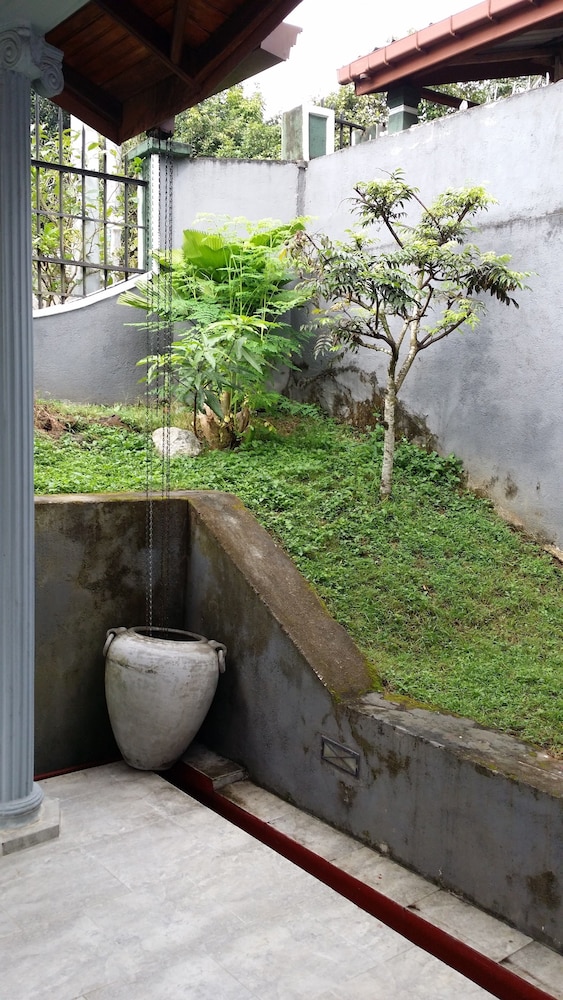 Village Villa Home Stay 19/24