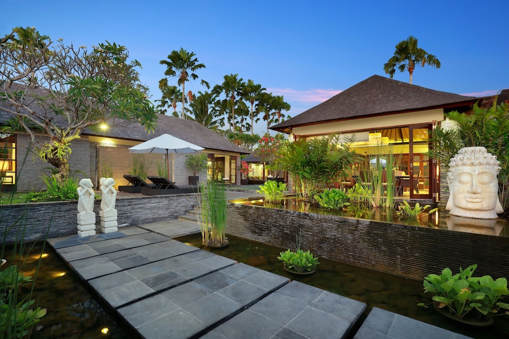 Peppers Seminyak 7/86