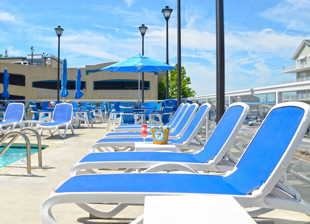 Crystal Beach Hotel 38/58