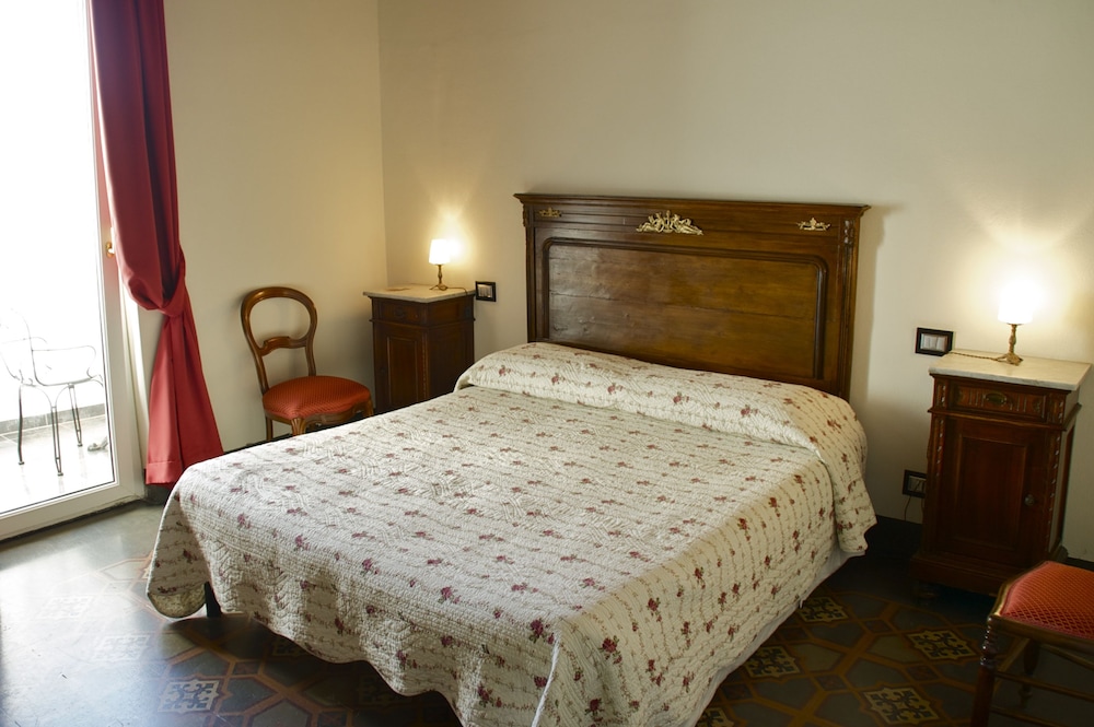 COMFORT, DOUBLE BED, BALCONY