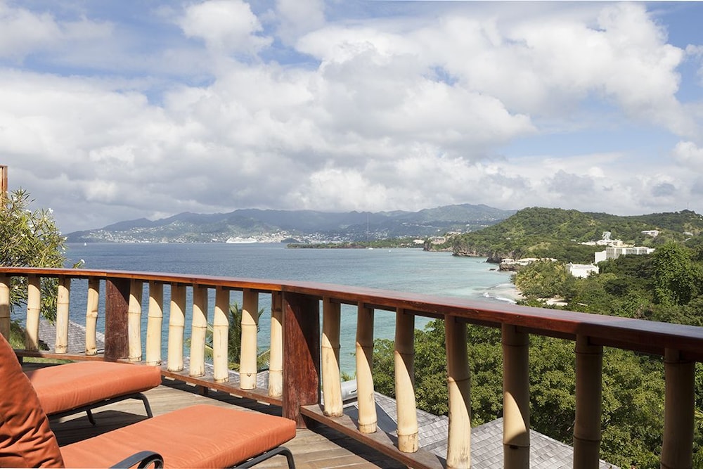 Maca Bana Luxury Boutique Resort 35/45