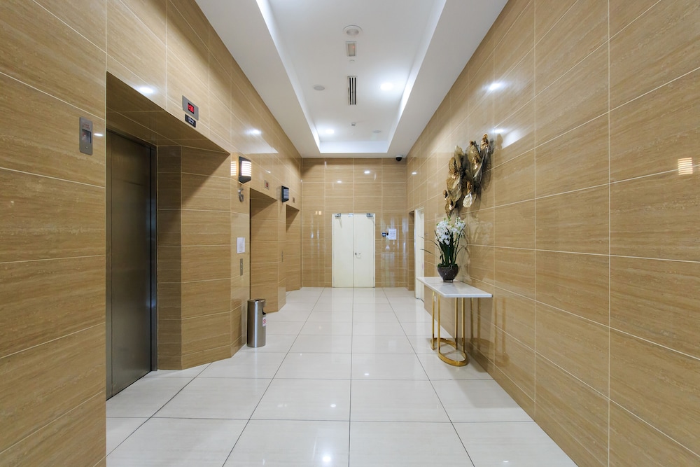 Encorp Strand Residence at Kota Damansara 10/50