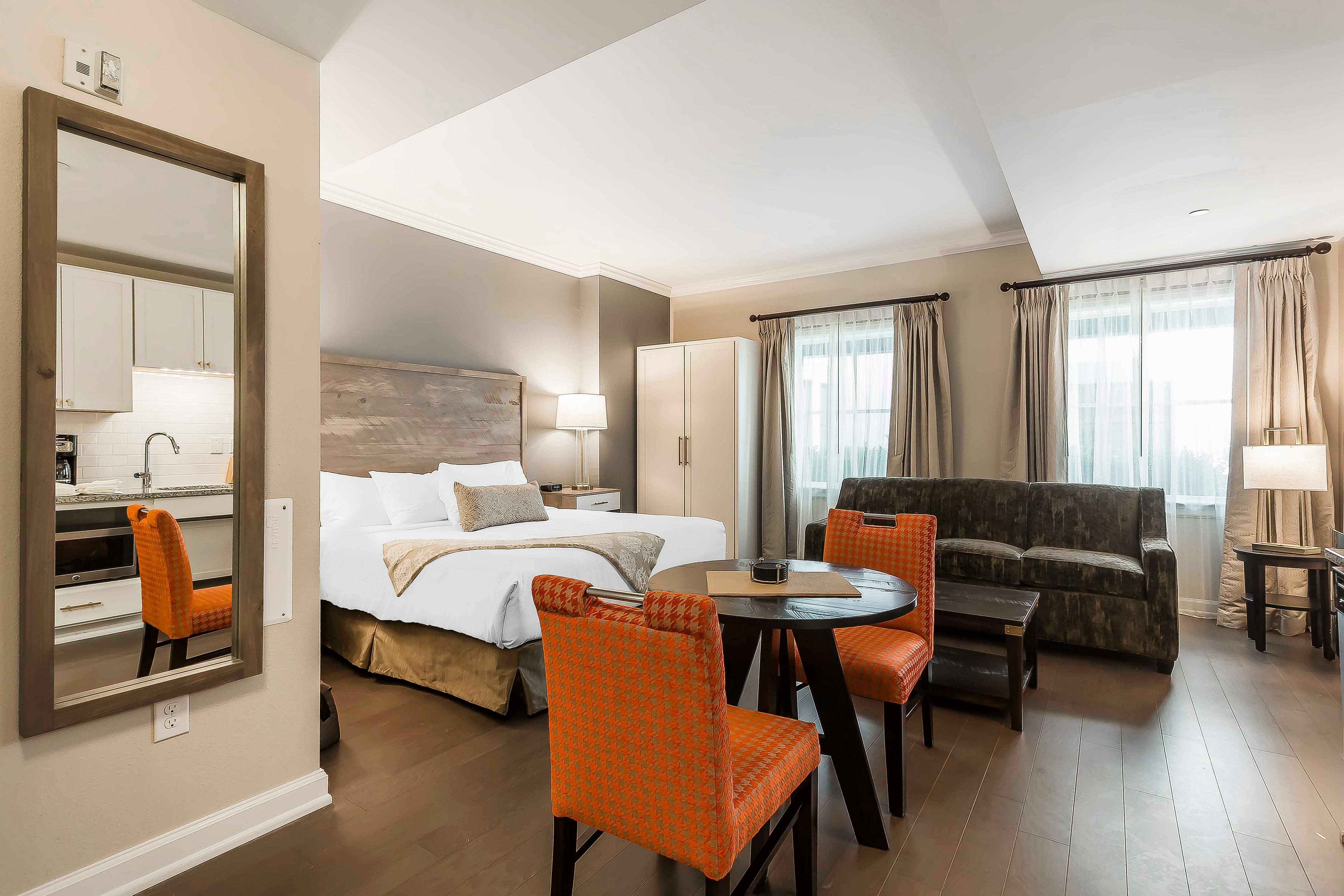 Hilton Vacation Club King 583 Charleston 11/33