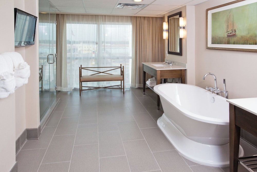 CROWNE PLAZA CHARLESTON AIRPORT CONV CTR 75/76