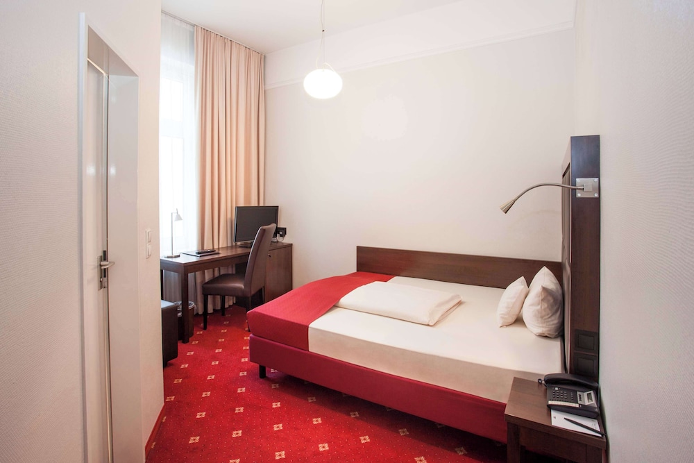 Centro National Frankfurt, Trademark Collection by Wyndham 5/34