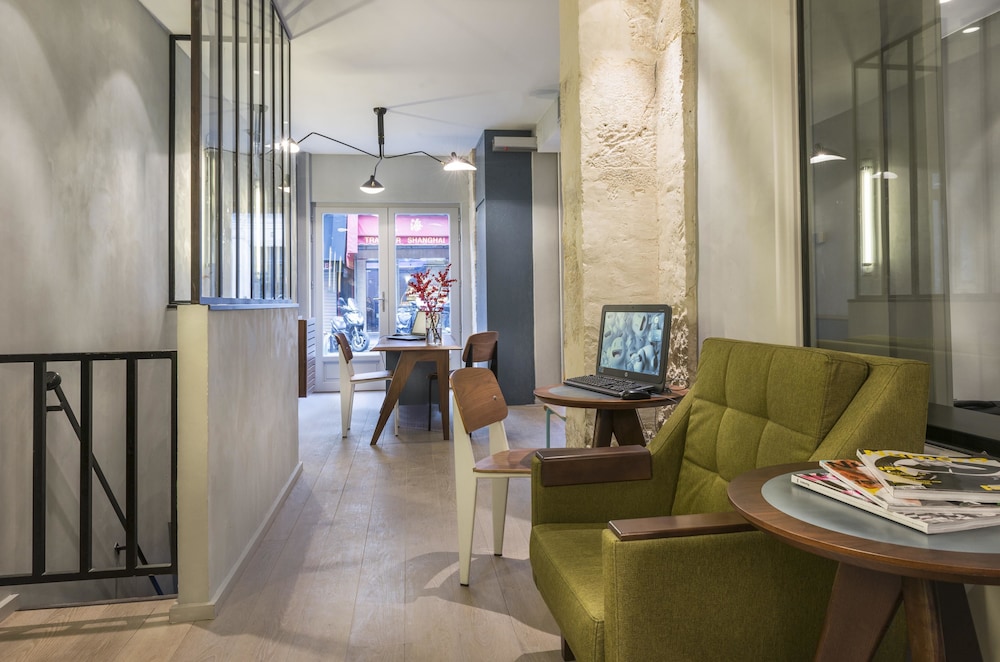 Hotel Basss 54/63