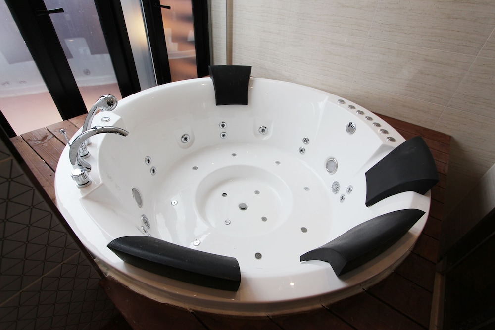 Brown-Dot Hotel Daegu Hyukshin Doshi 49/50