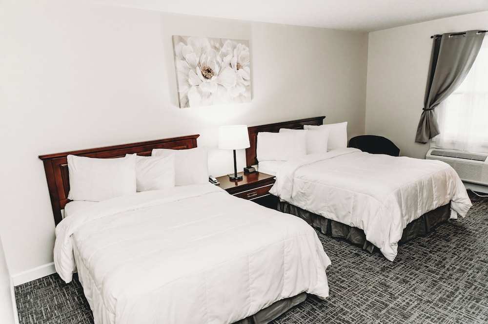 The Bicentennial Inn 15/60