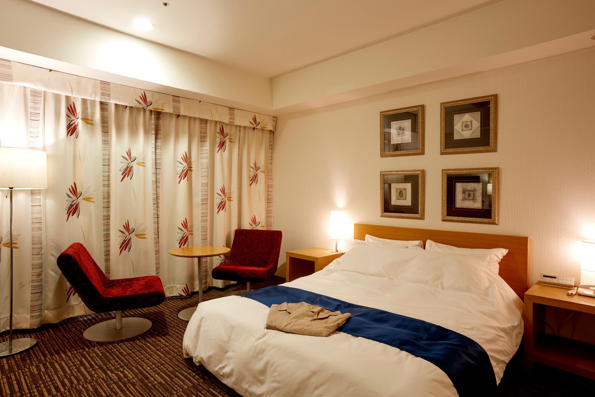 Standard, Double Bed, Lake View, Night View