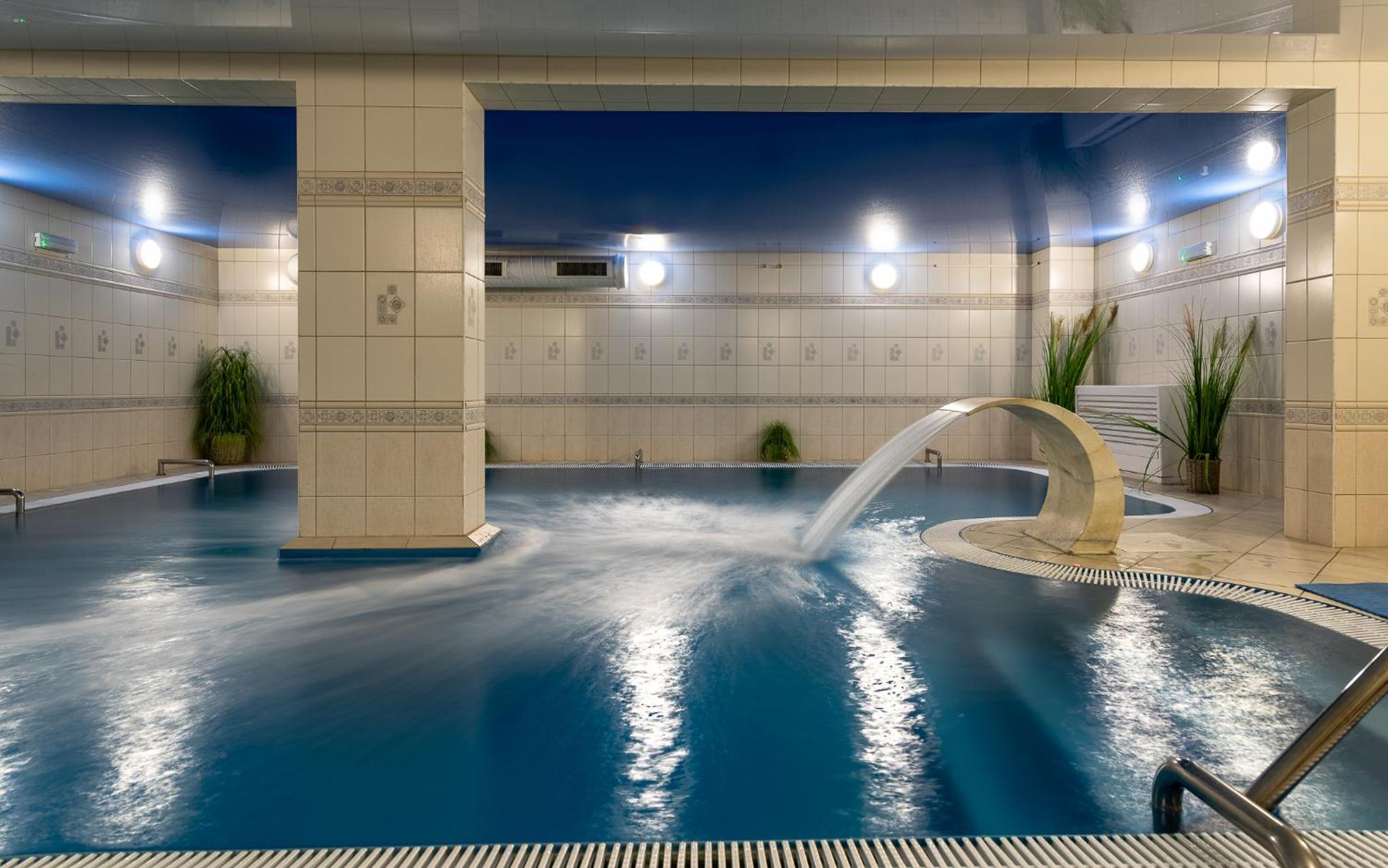 Hotel Wodnik 23/50