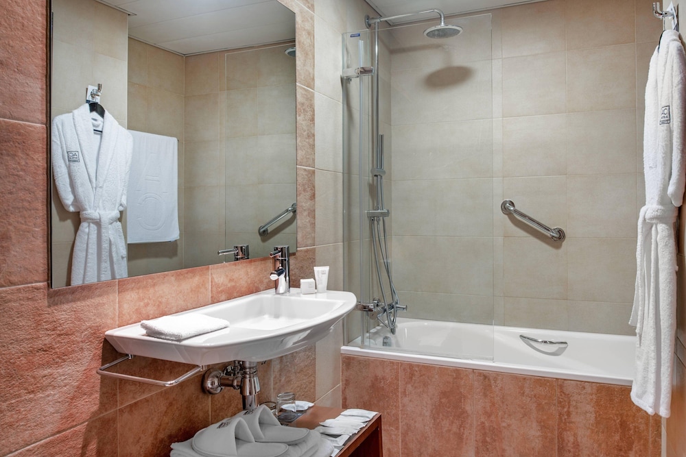 AC Hotel Carlton Madrid by Marriott 11/31
