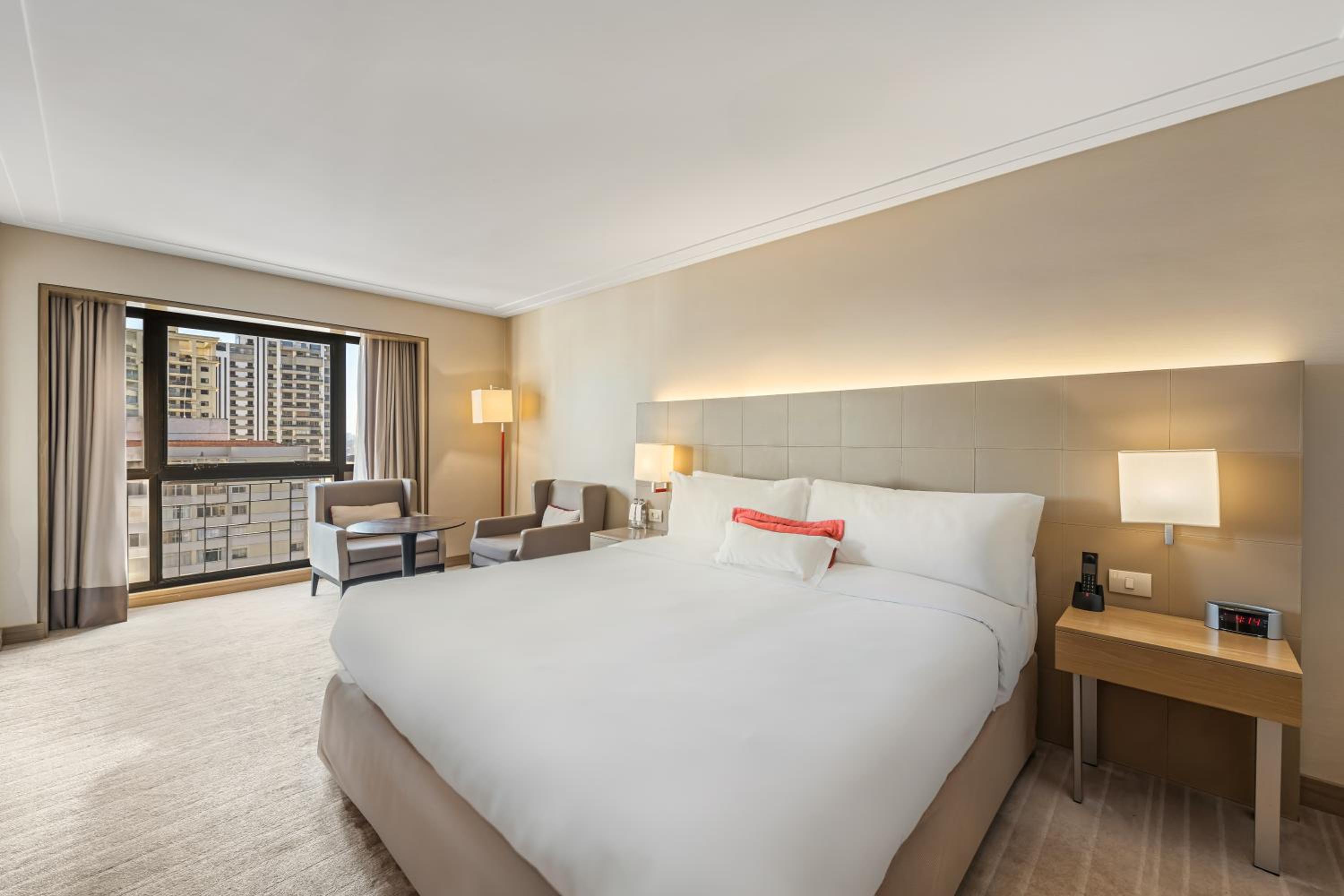 غرفة كلوب بسرير كينج للمدخنين، Intercontinental Sao Paulo 2/7