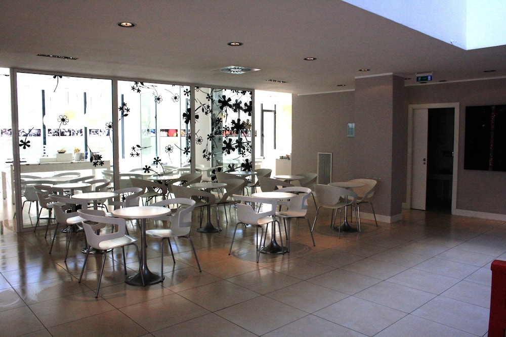 iH Hotels Milano Watt 13 63/76