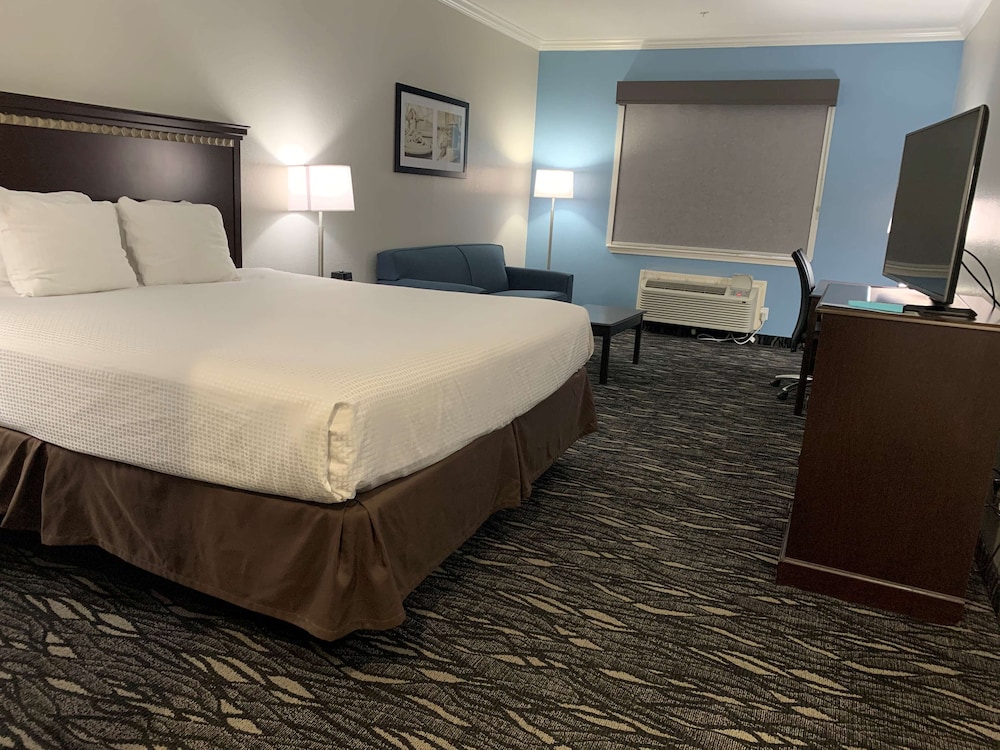 Best Western Plus Lake Worth Inn & Suites 10/29