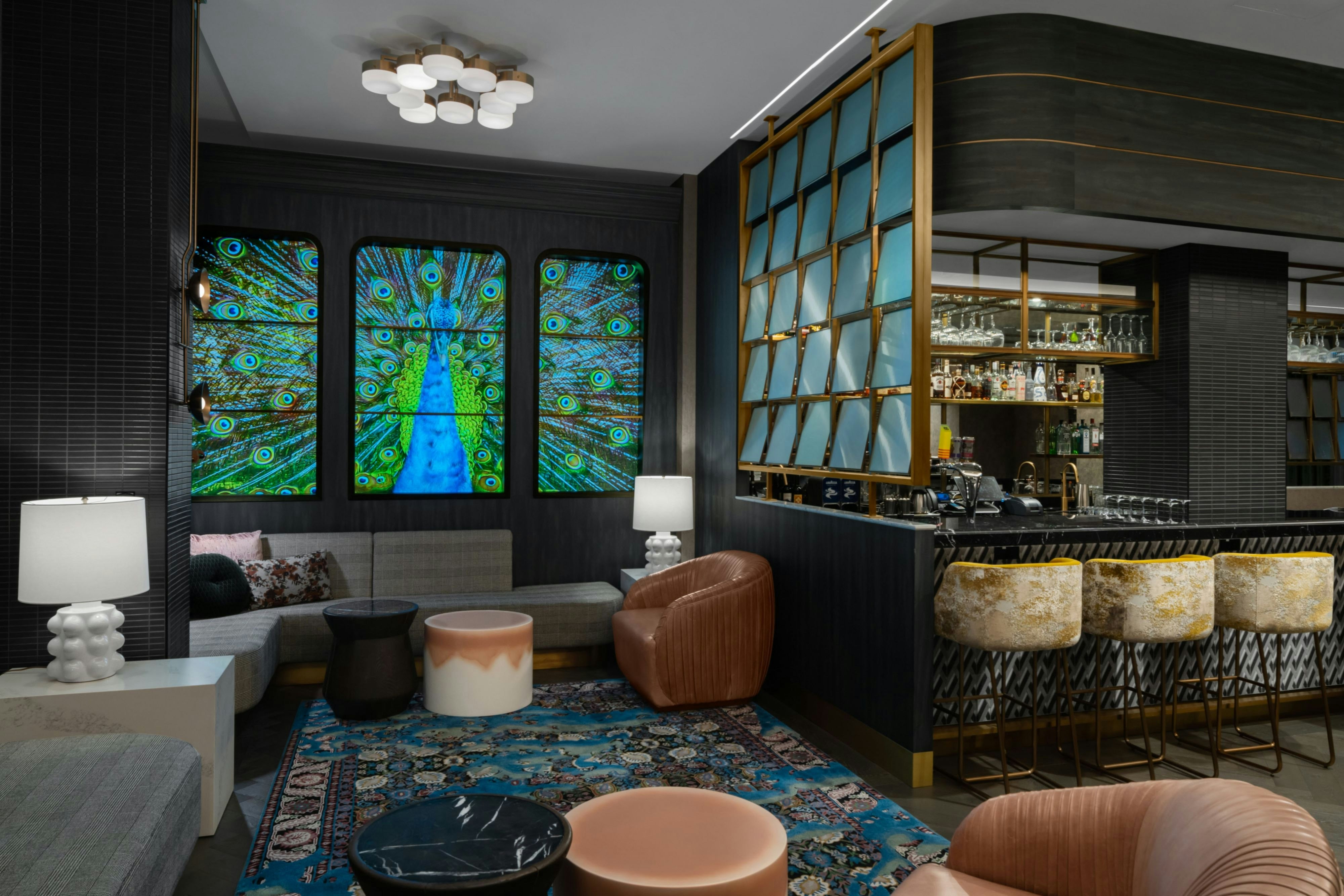 Courtyard by Marriott Calgary Downtown 2/2