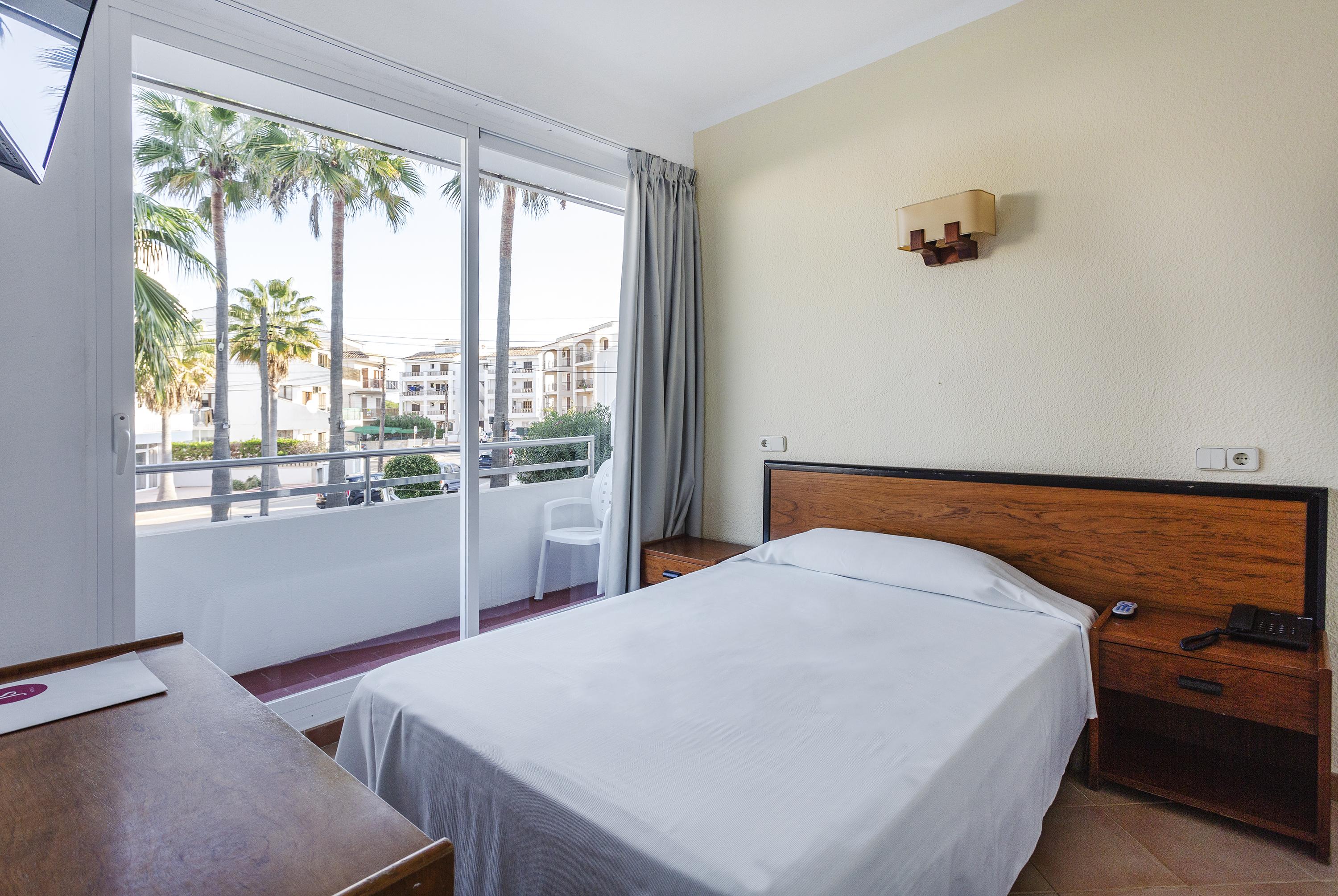 Standard, Single, Balcony or Terrace