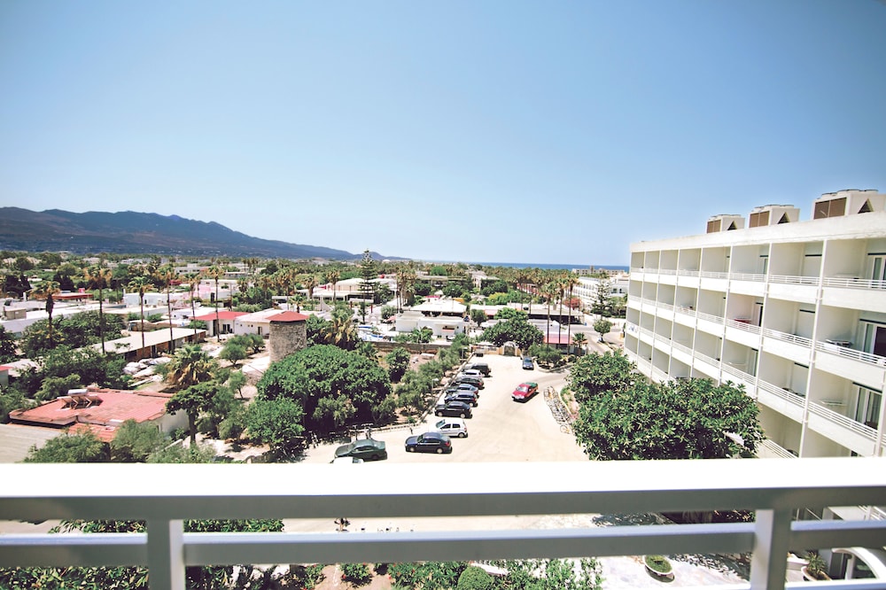 Atlantis Hotel