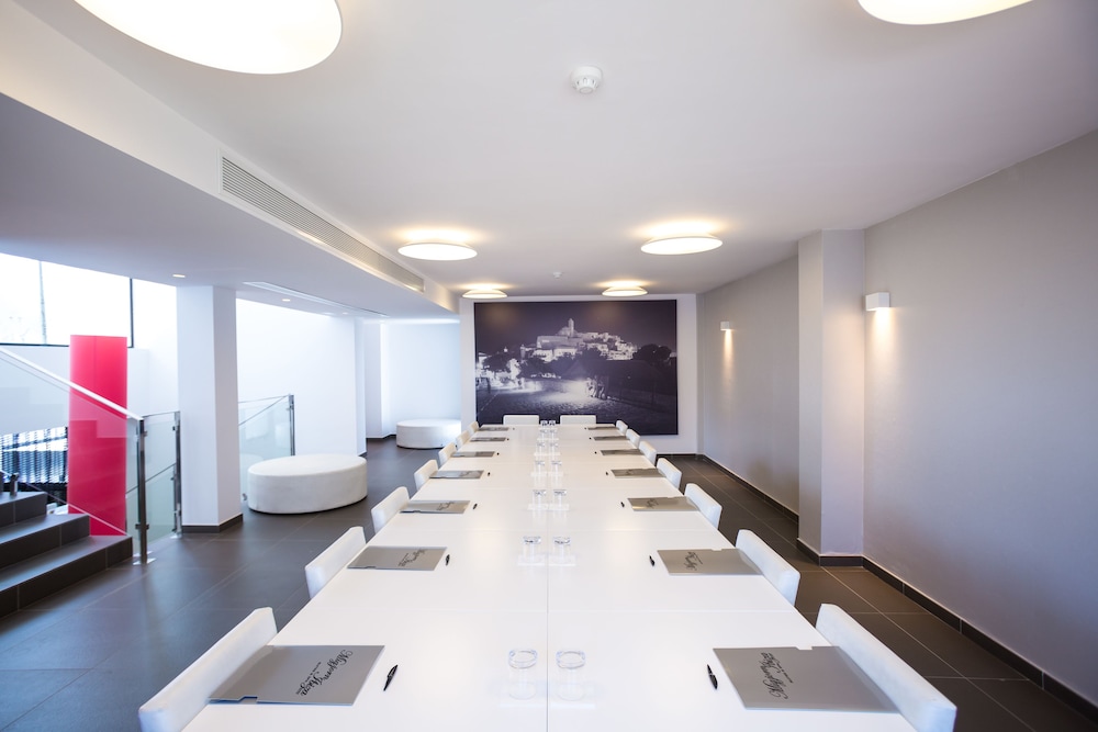 Migjorn Ibiza Suites Spa 38/50