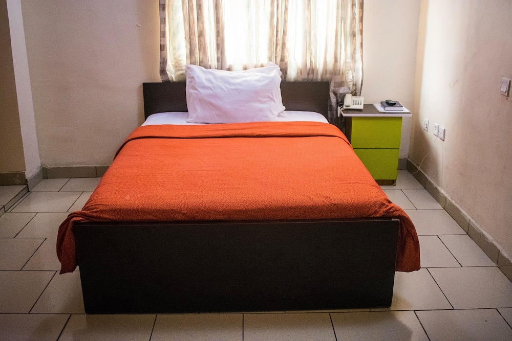 Bavidi Hotel 30/68
