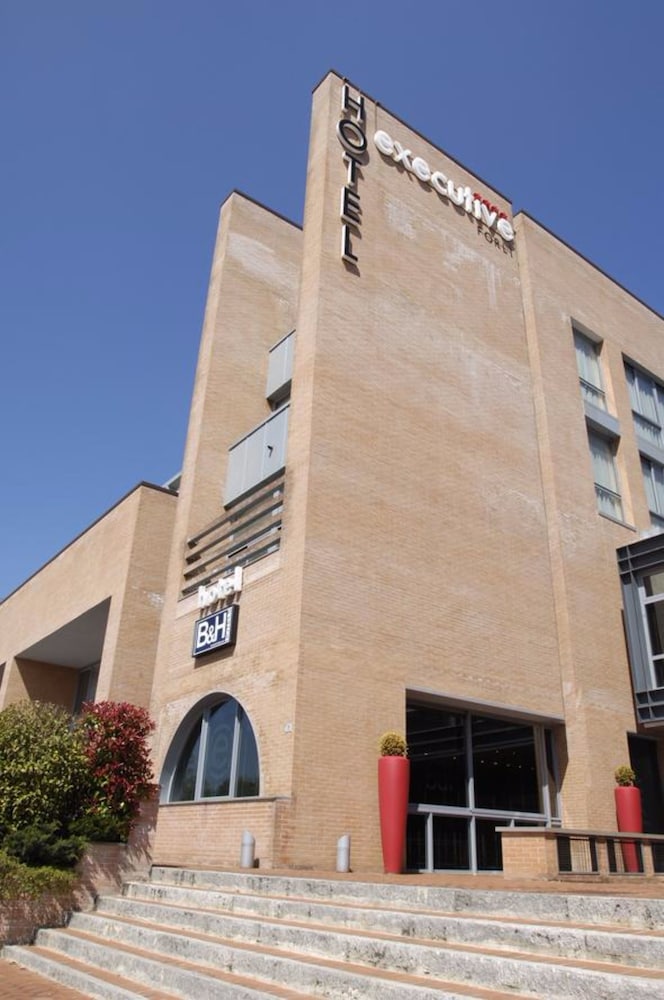 Executive Forli 4/41