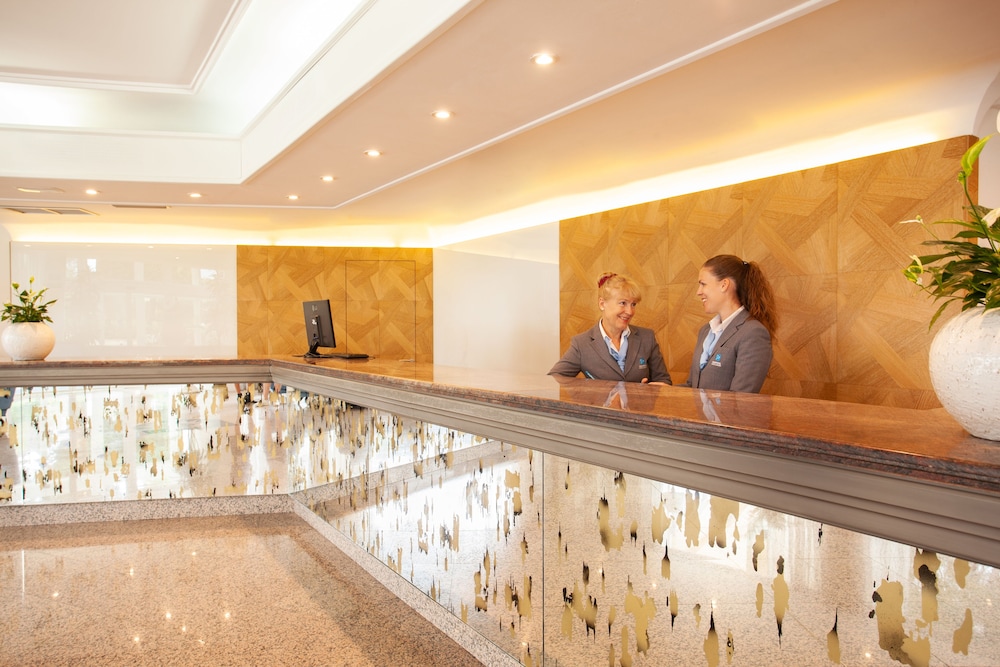 Grupotel Orient 12/63
