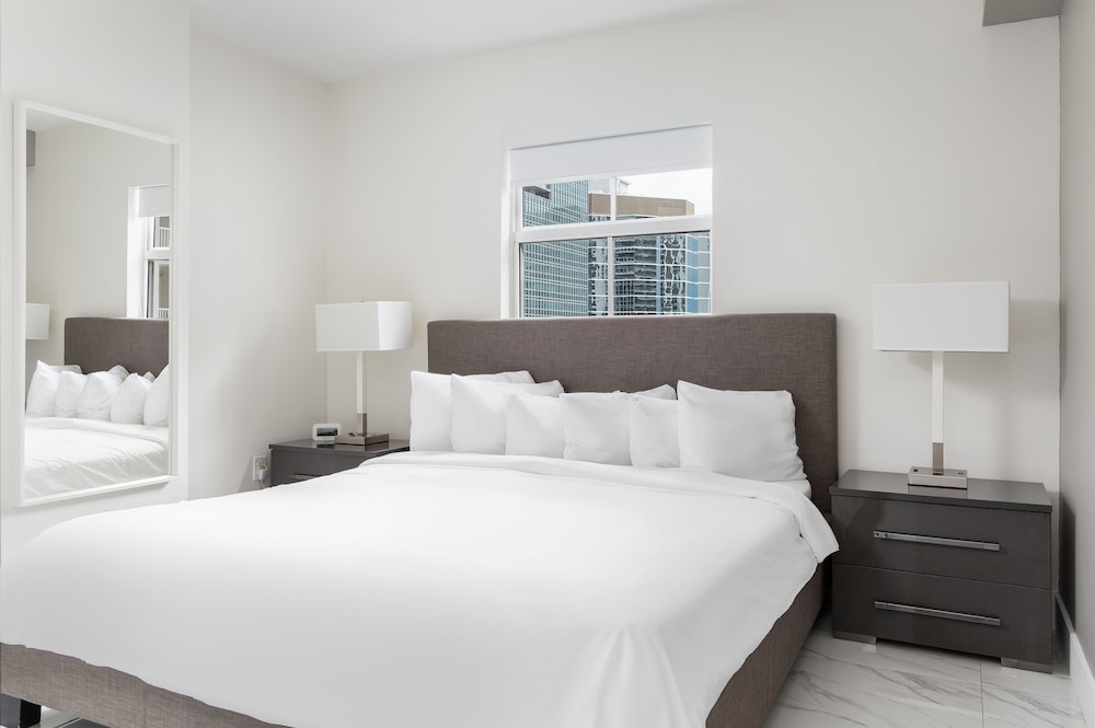 2 BEDROOMS, LUXURY, SUITE, BALCONY