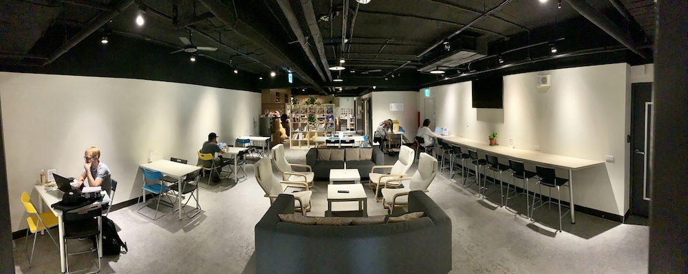 Cavemen Hostel Taipei Station Branch 26/33