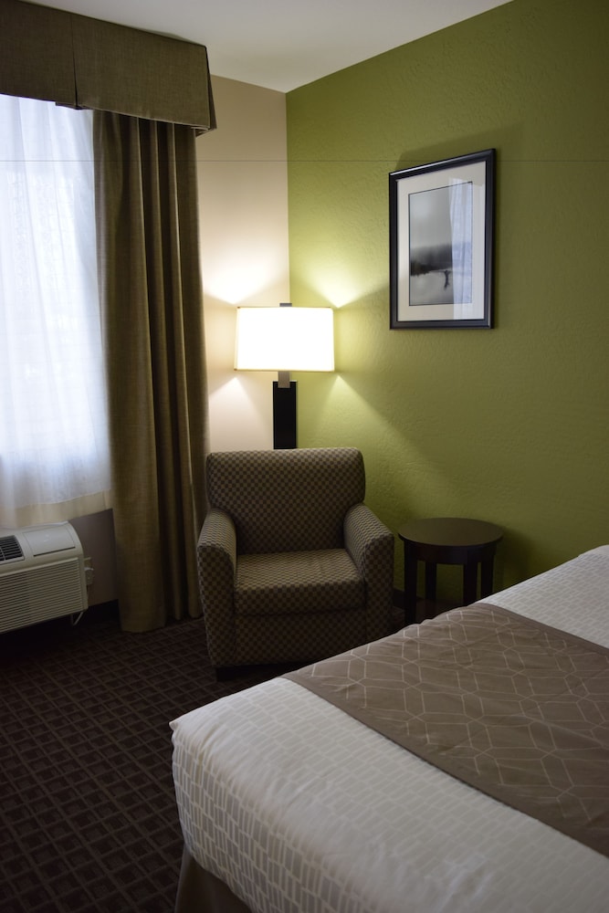 Best Western Plus Havre Inn & Suites 18/57