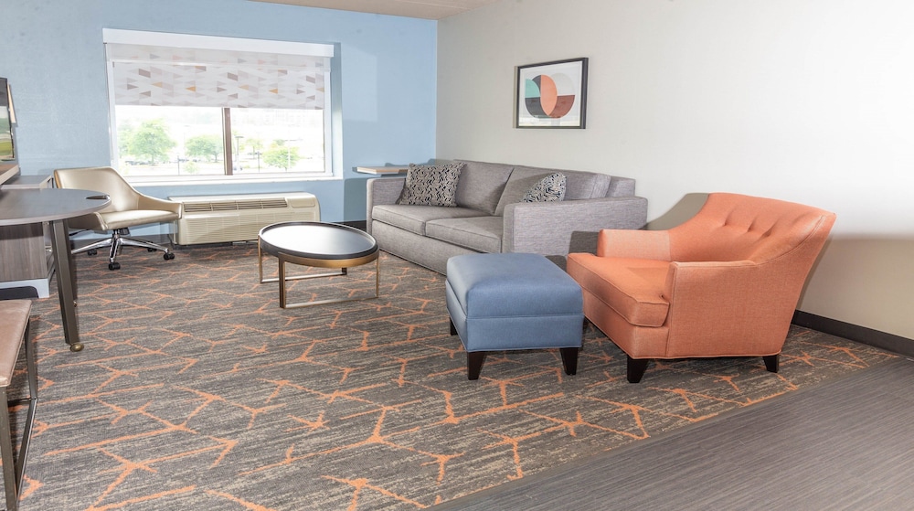 Holiday Inn Cleveland-S Independence 30/58