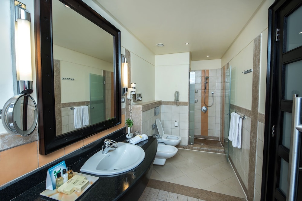 Reef Oasis Blue Bay Resort and Spa 48/48