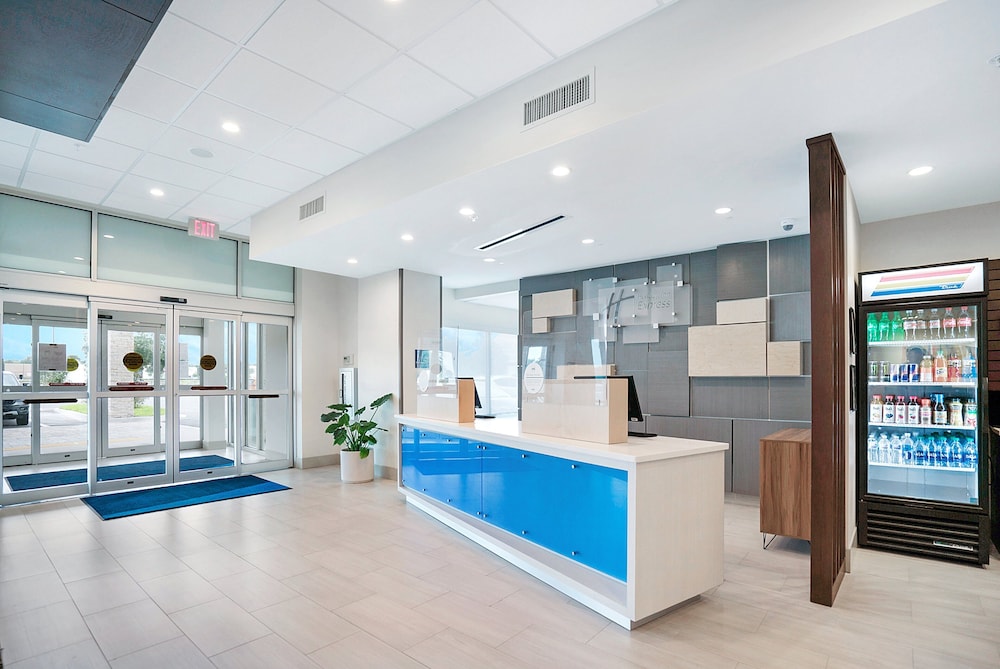 Holiday Inn Express Jacksonville South Bartram Prk 11/69