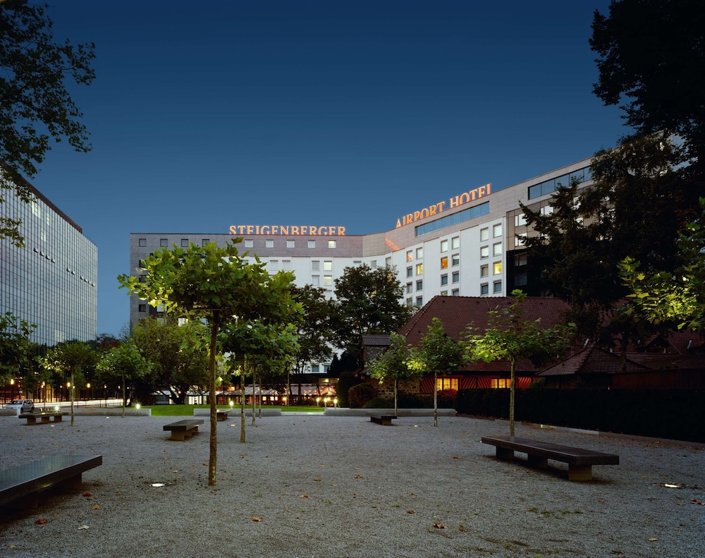 Steigenberger Airport Hotel 45/50
